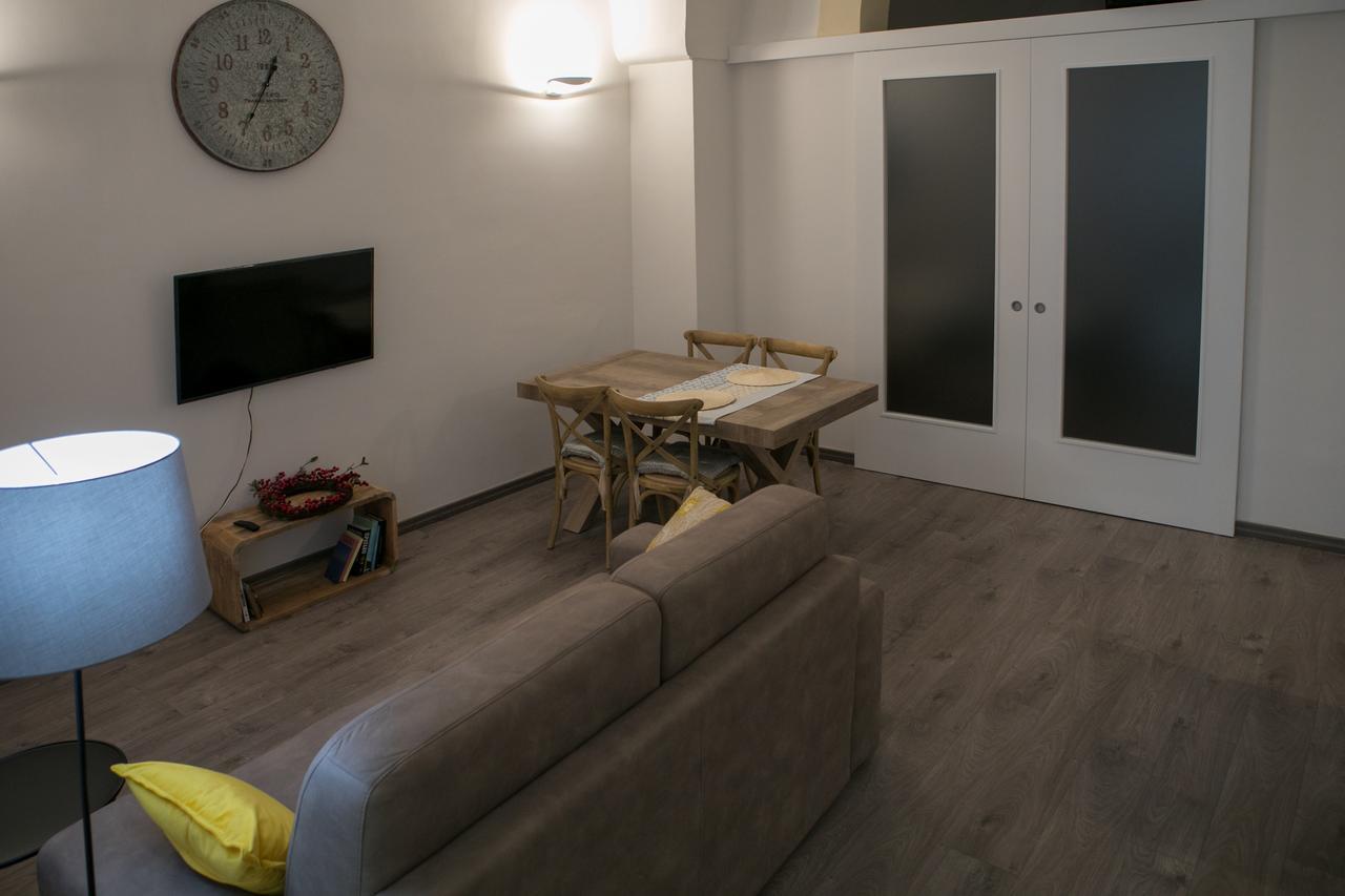 Miklu Luxury Suite Λέτσε Εξωτερικό φωτογραφία